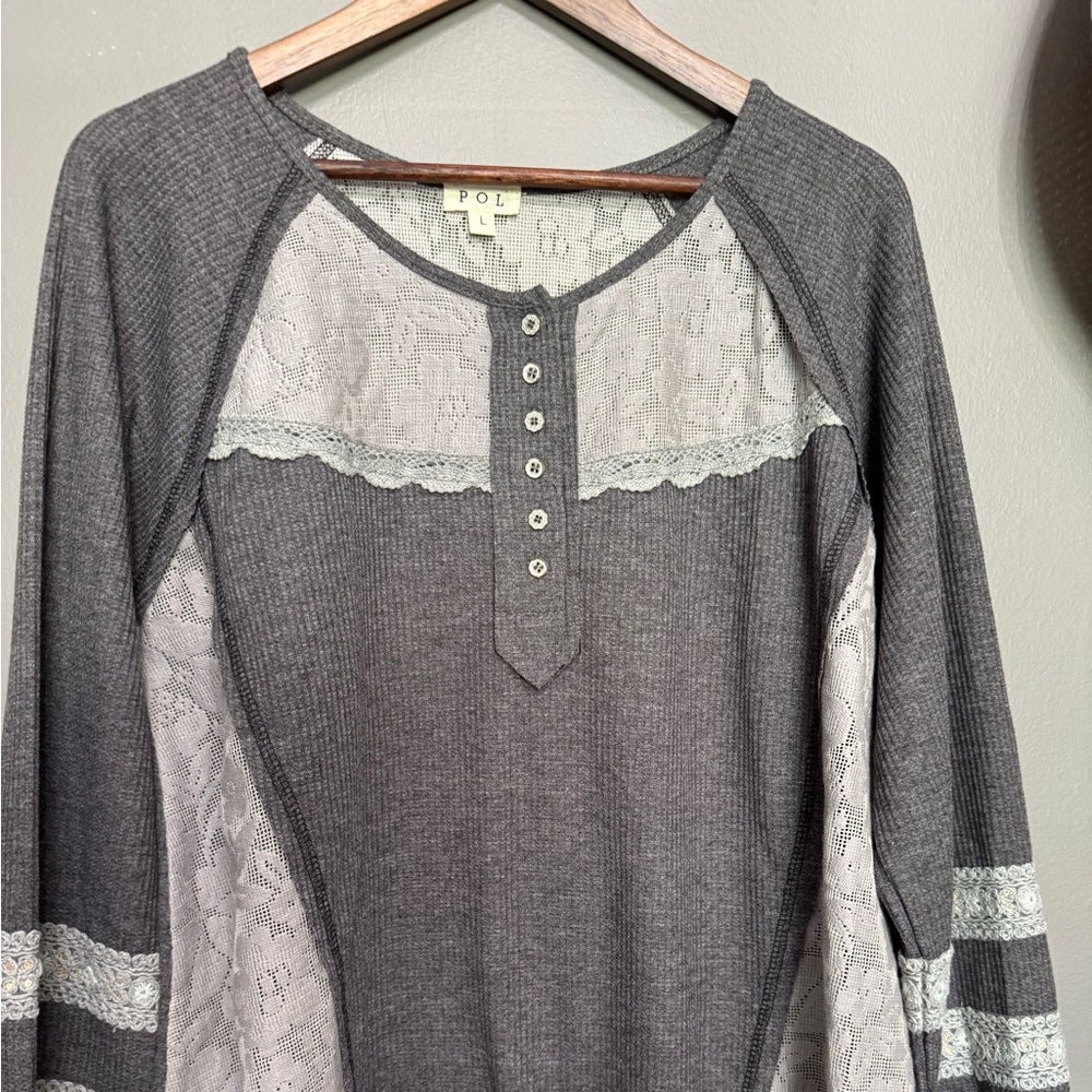 Grey stunning POL women’s long sleeve with lace detail size L oversized.